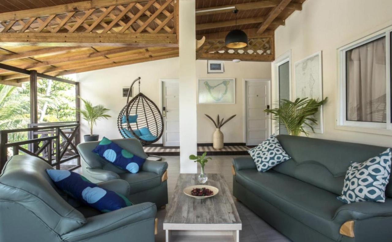 Varunula Surf Camp Thulusdhoo Exterior foto